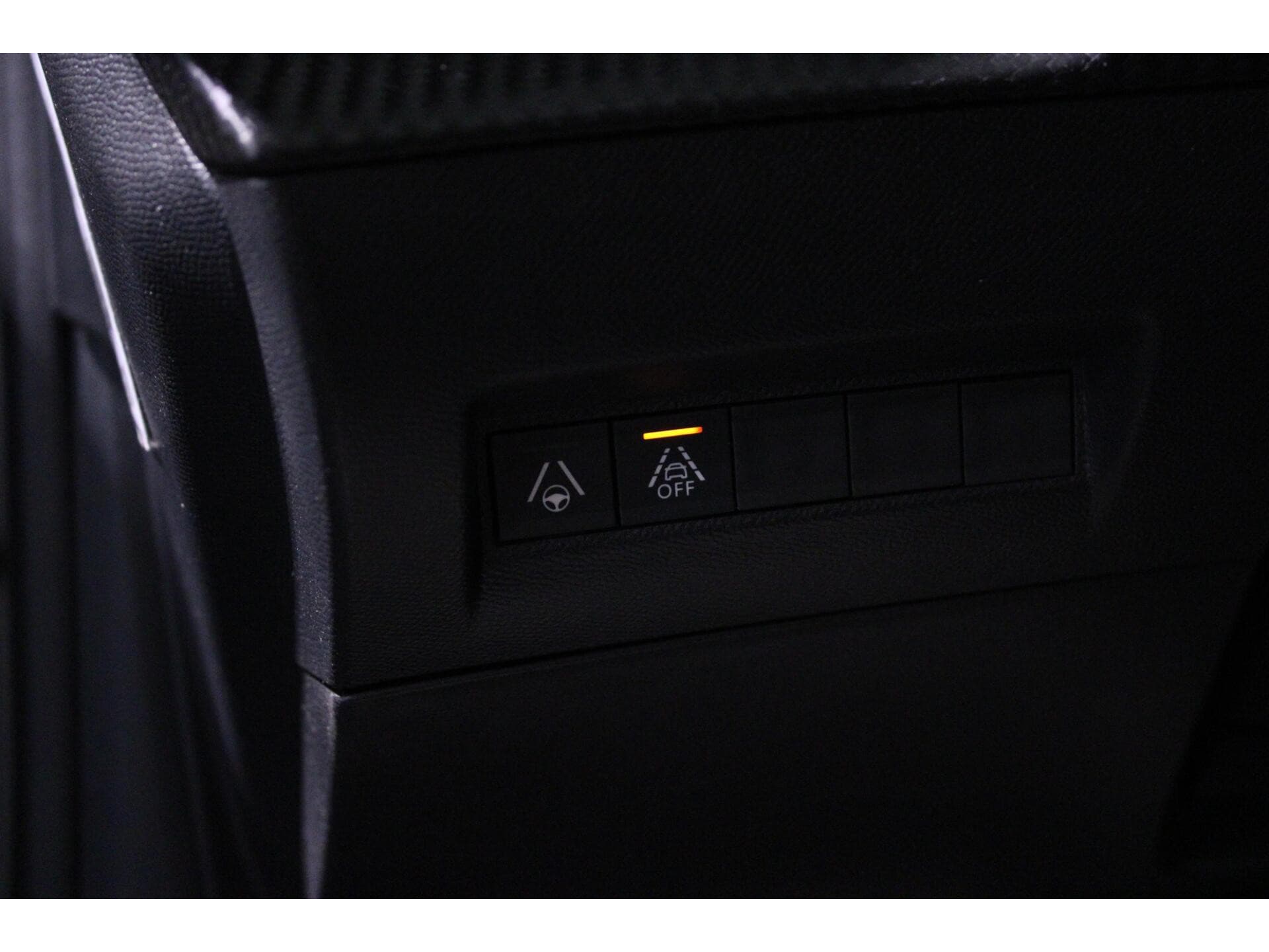 Peugeot 208 - Foto 15