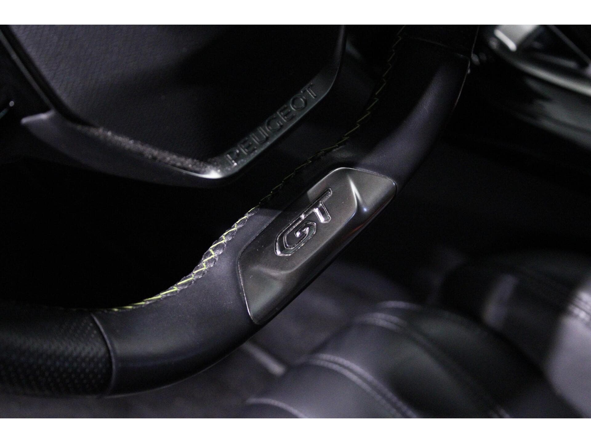 Peugeot 208 - Foto 20