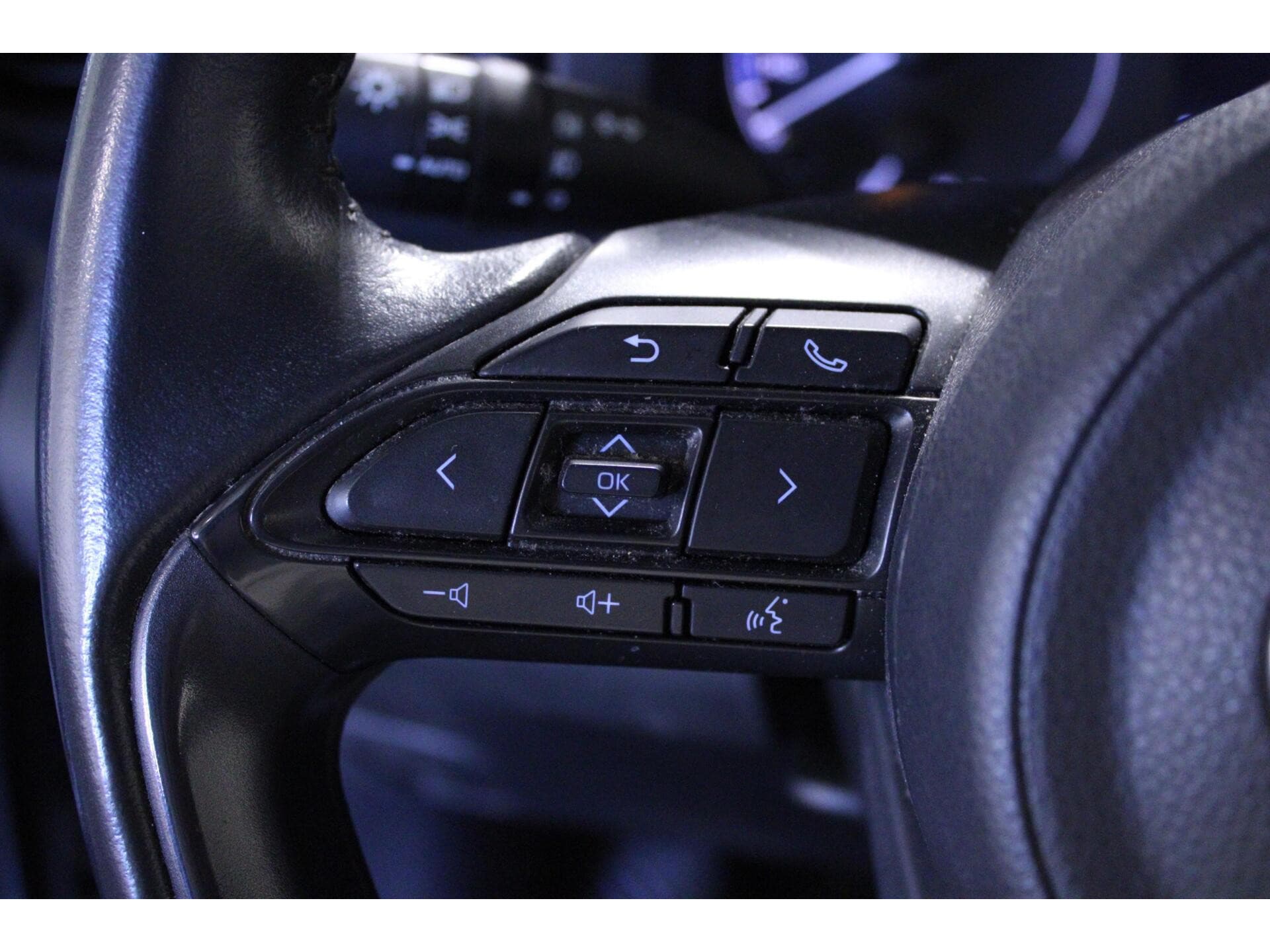 Toyota Yaris - Foto 11