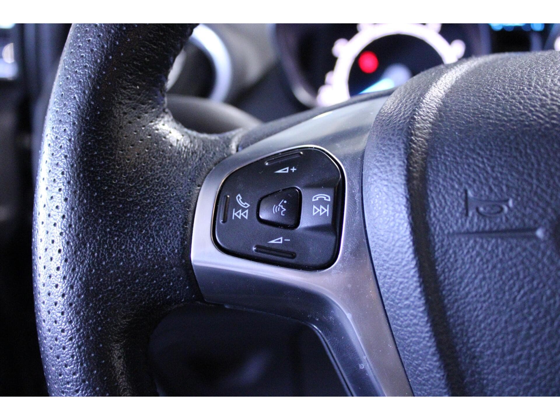 Ford Fiesta - Foto 12