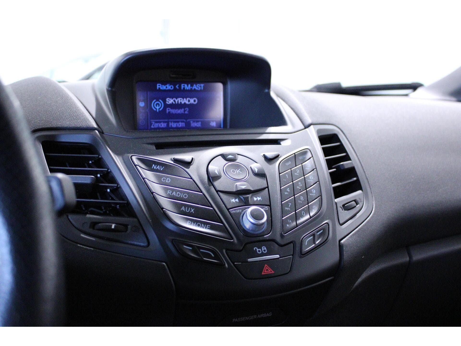 Ford Fiesta - Foto 15