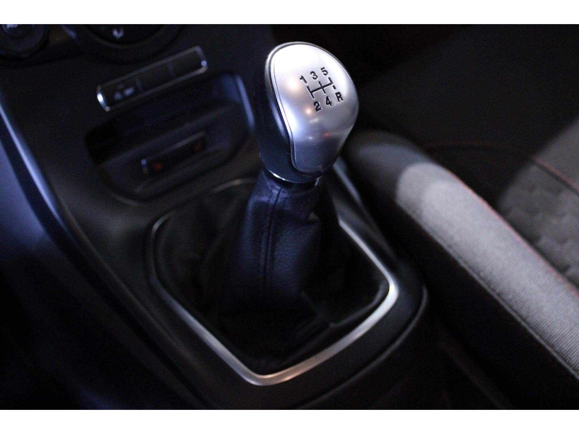 Ford Fiesta - Foto 18