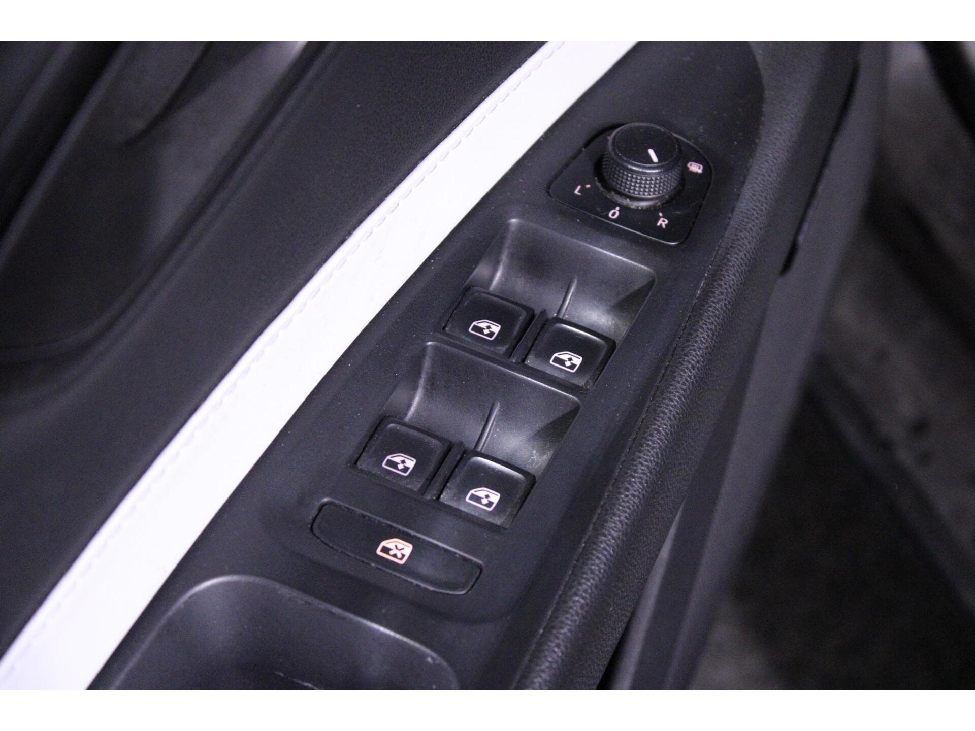 SEAT Leon - Foto 8