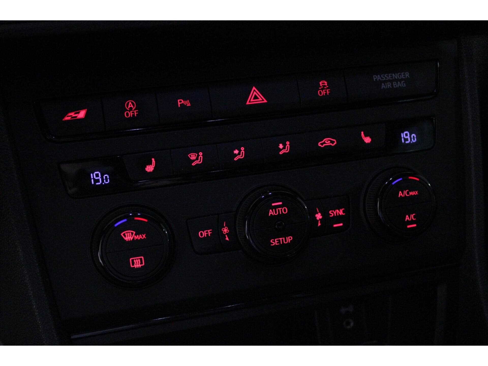 SEAT Leon - Foto 20