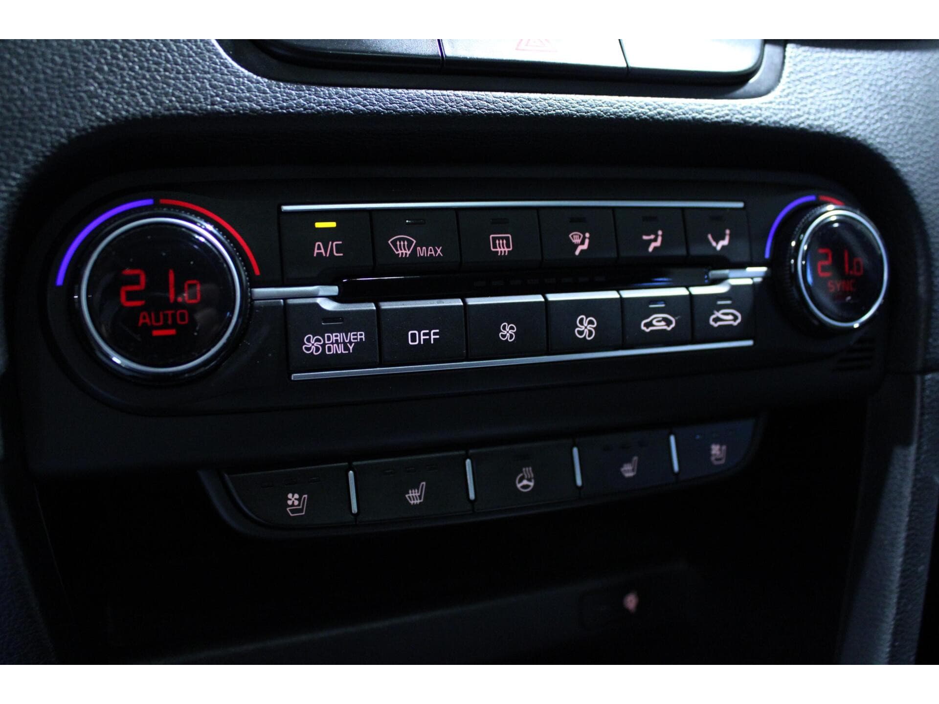 Kia XCeed - Foto 21