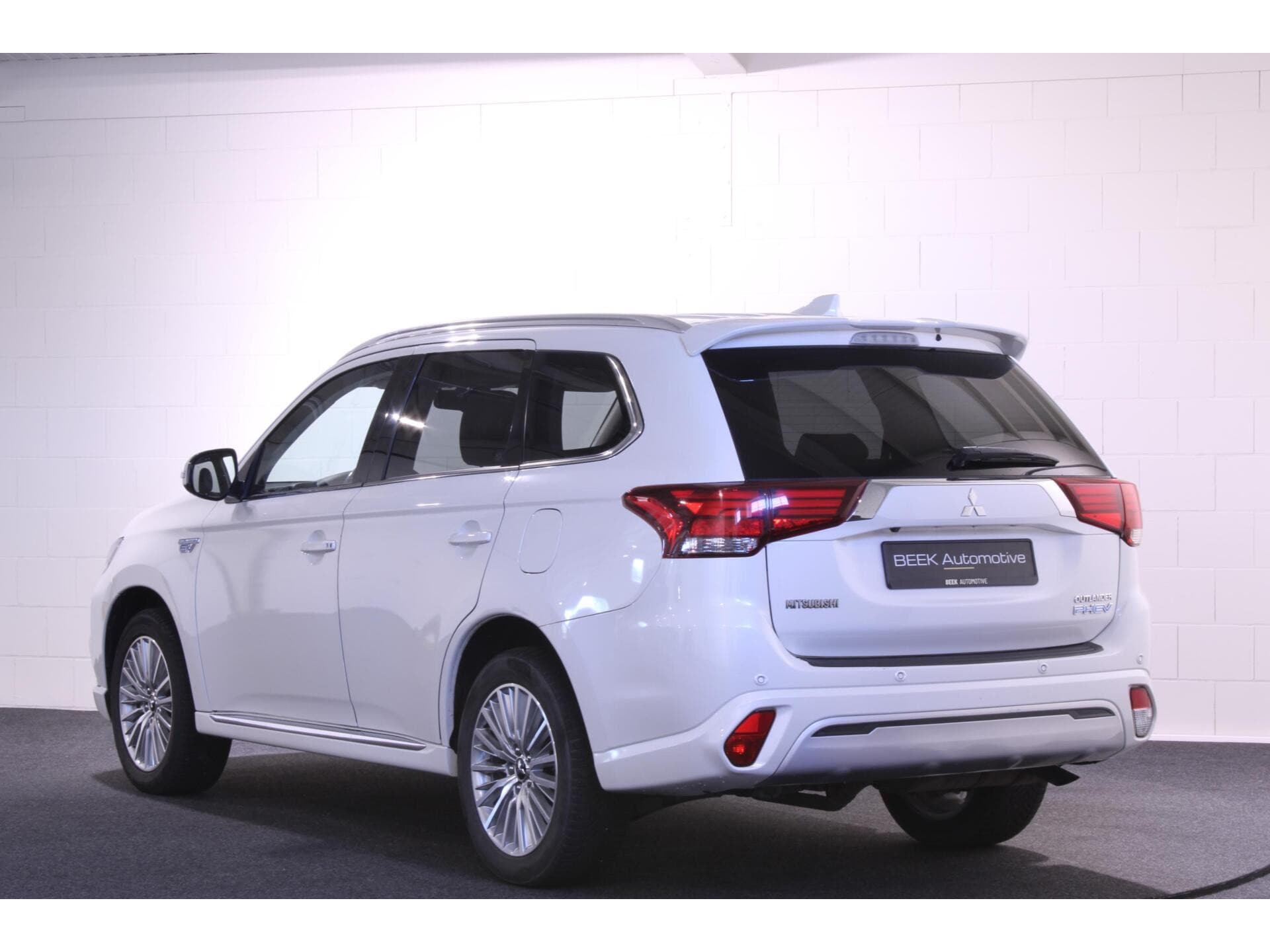 Mitsubishi Outlander - Foto 7