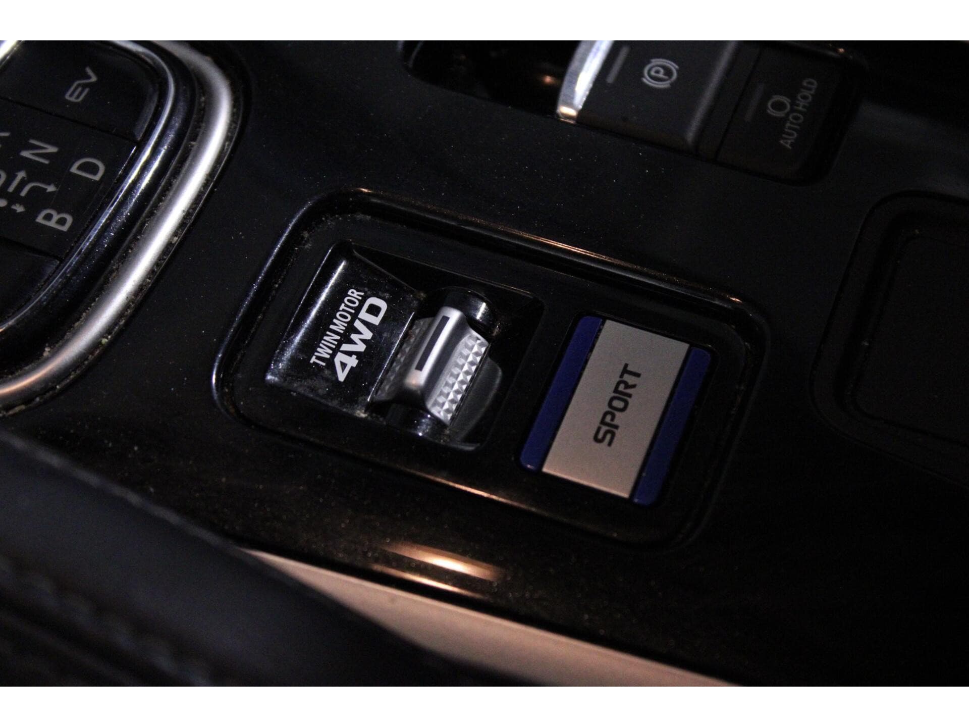 Mitsubishi Outlander - Foto 21