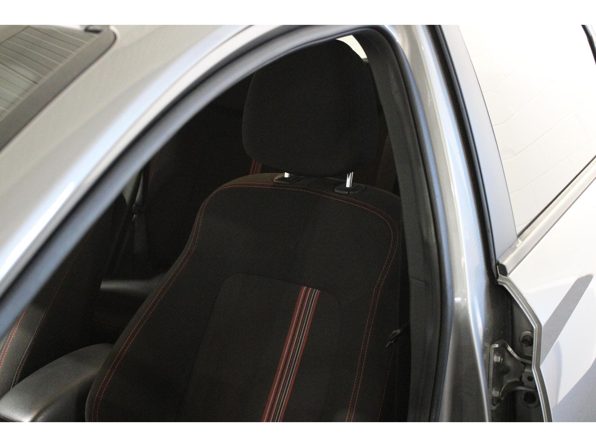 Hyundai i20 - Foto 11