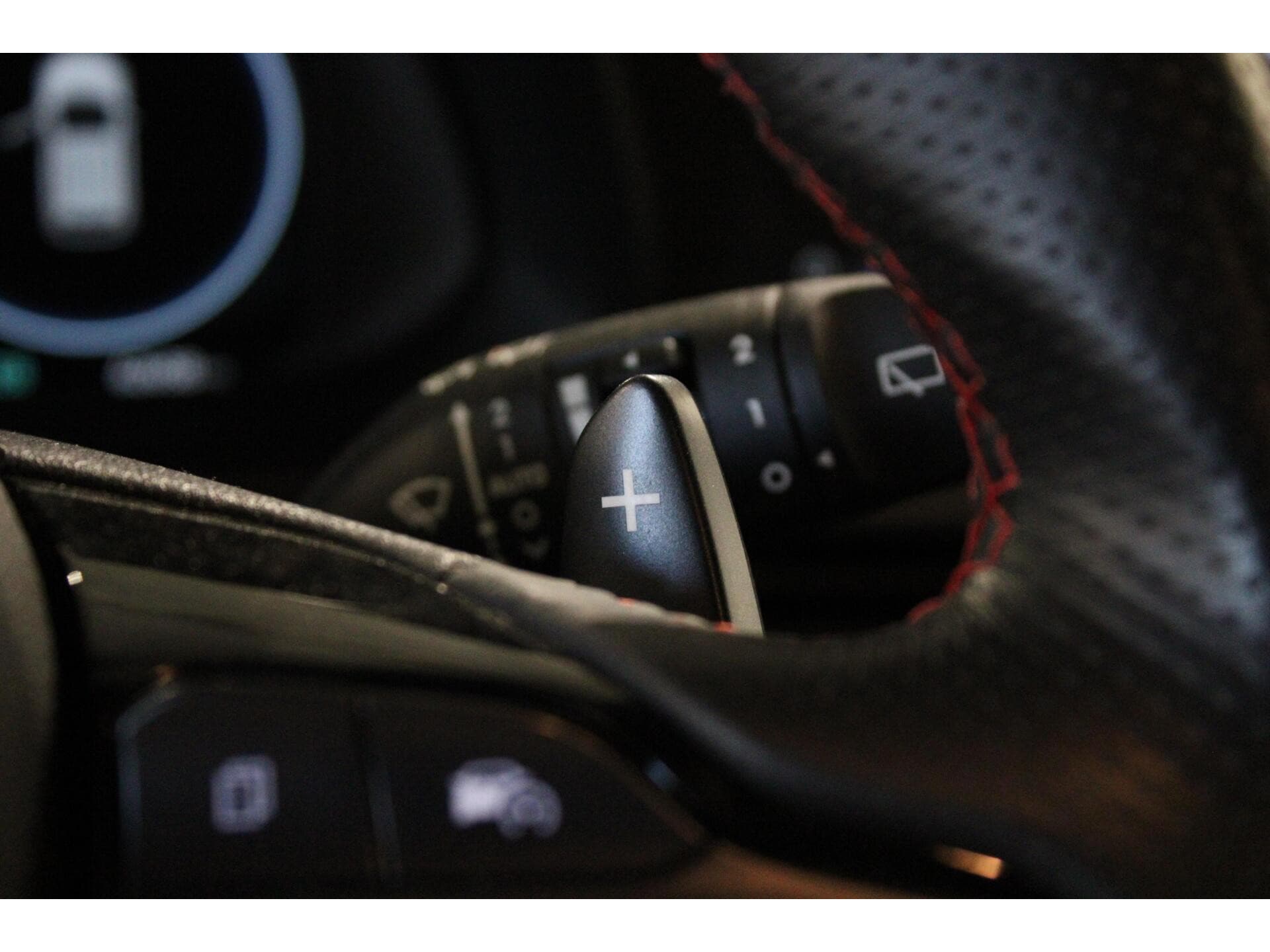 Hyundai i20 - Foto 17