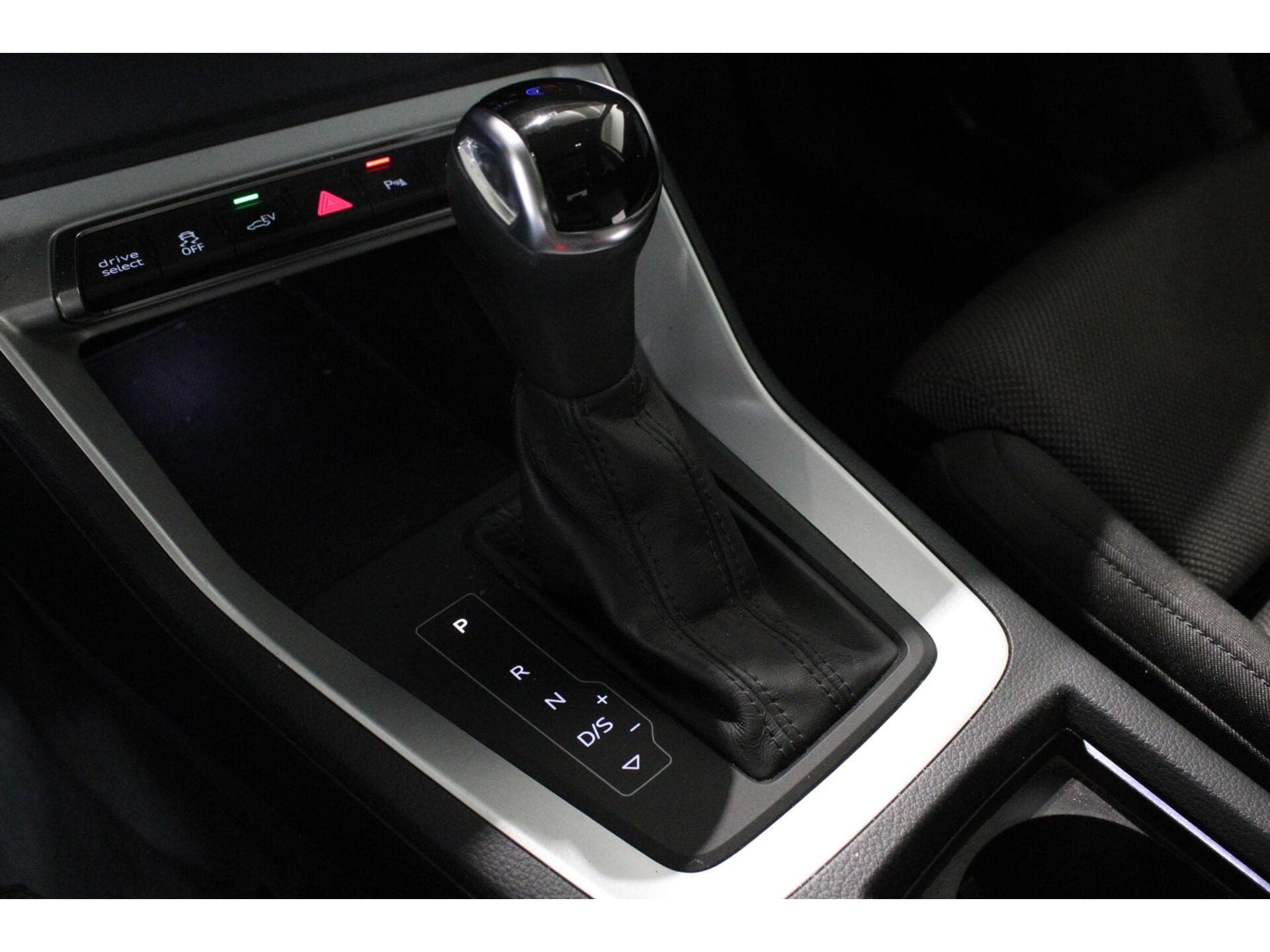 Audi Q3 - Foto 22