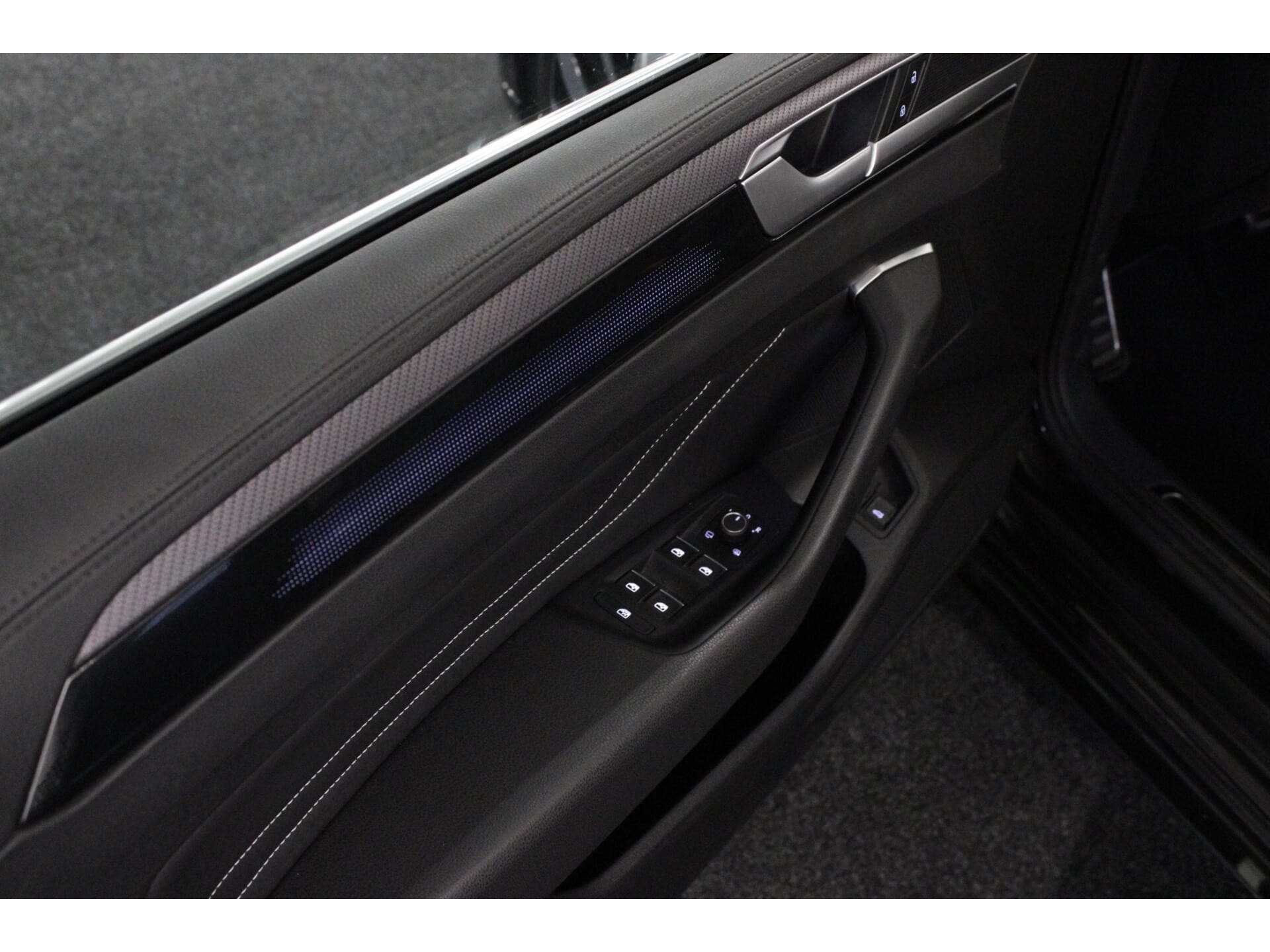 Volkswagen Arteon - Foto 10