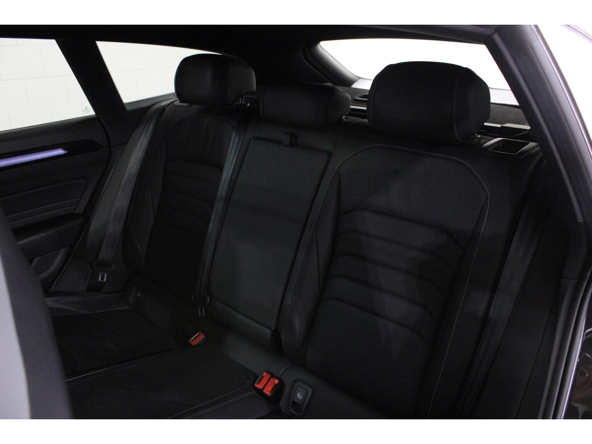 Volkswagen Arteon - Foto 25