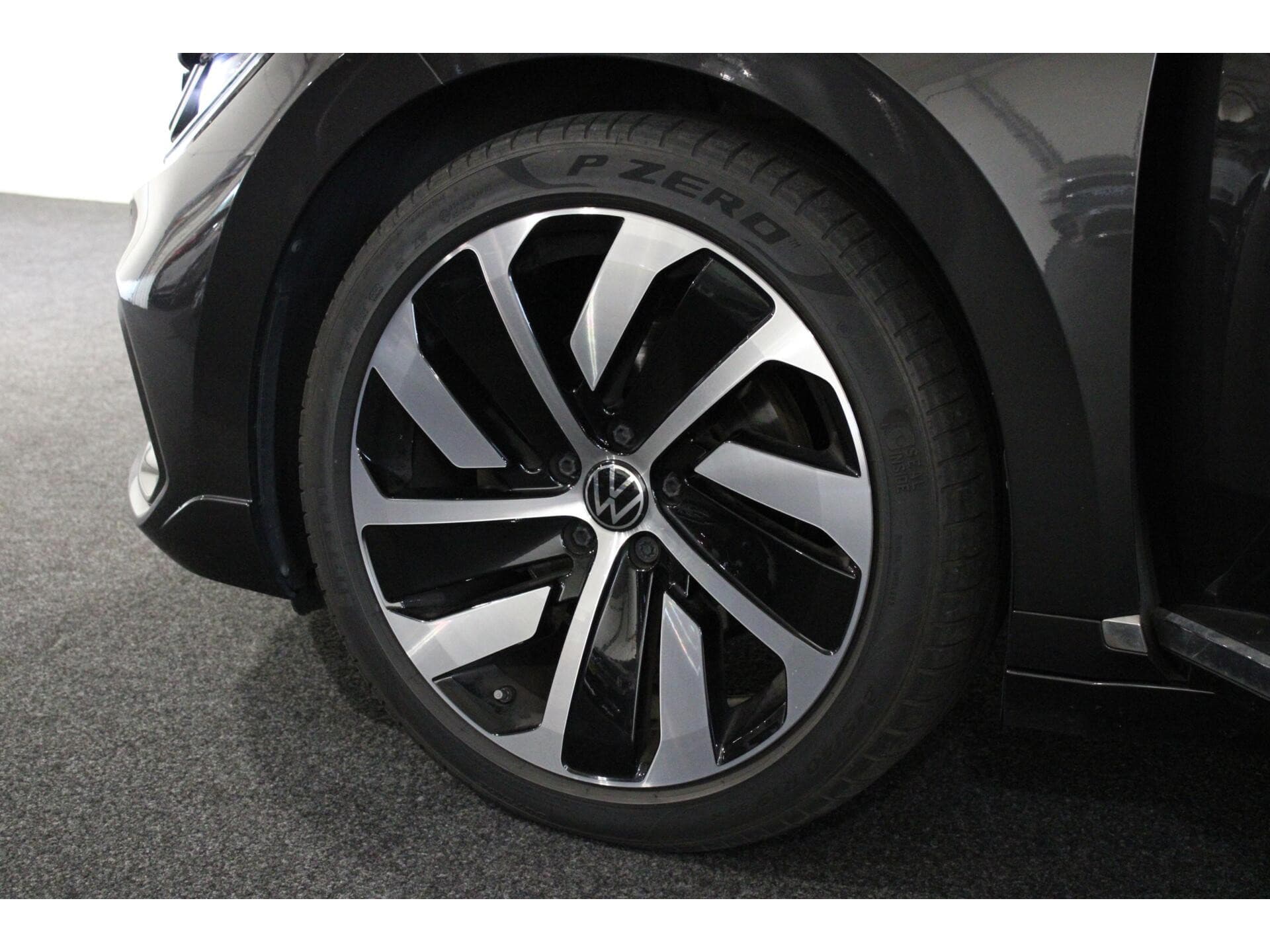 Volkswagen Arteon - Foto 31