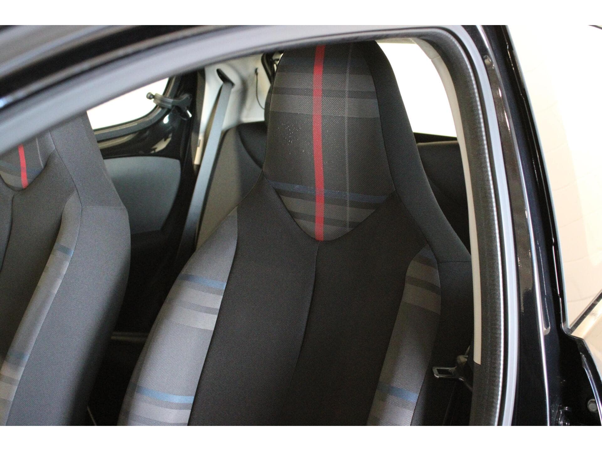 Peugeot 108 - Foto 8