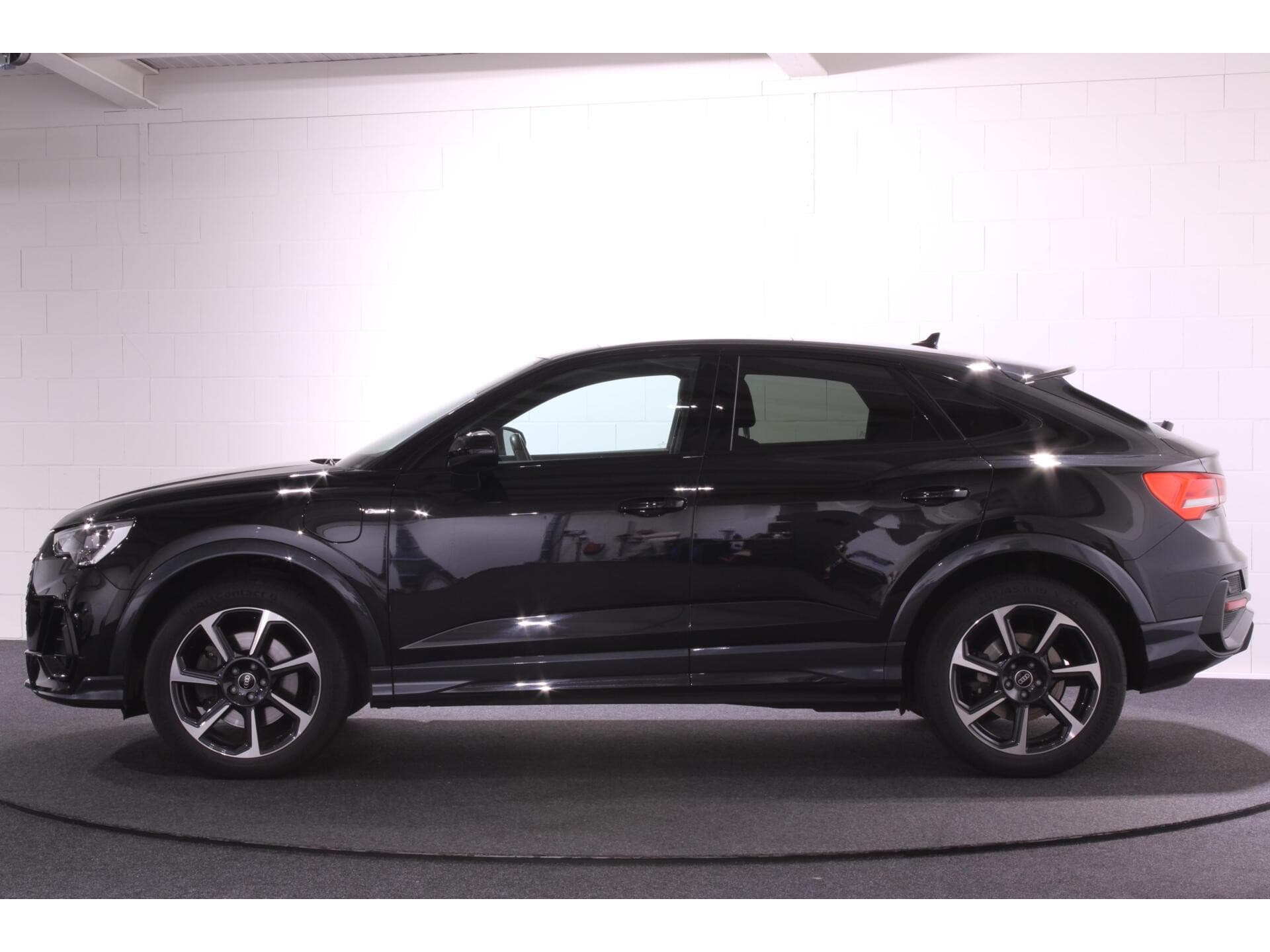 Audi Q3 - Foto 5