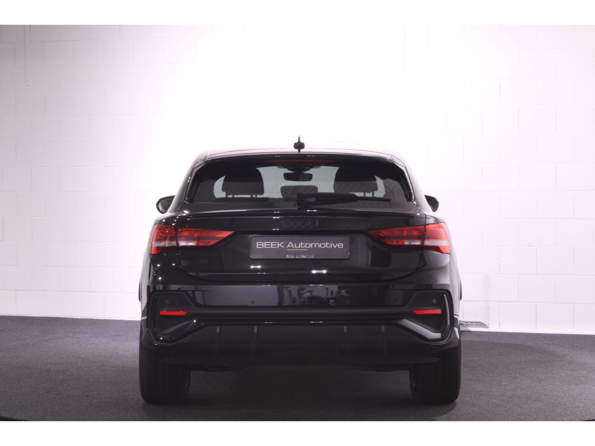 Audi Q3 - Foto 9