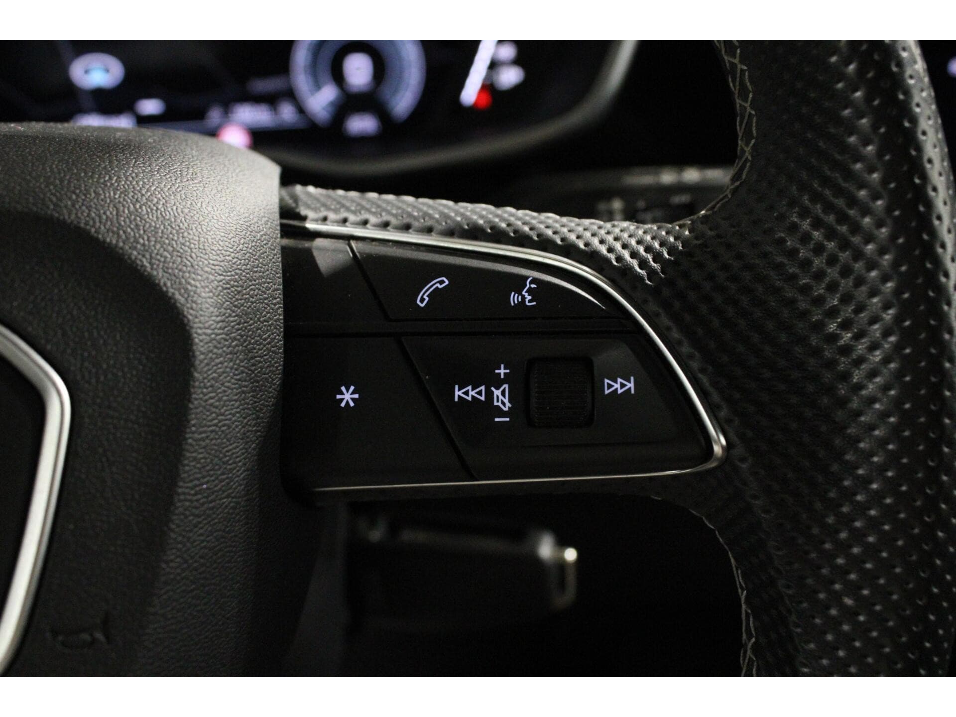Audi Q3 - Foto 18