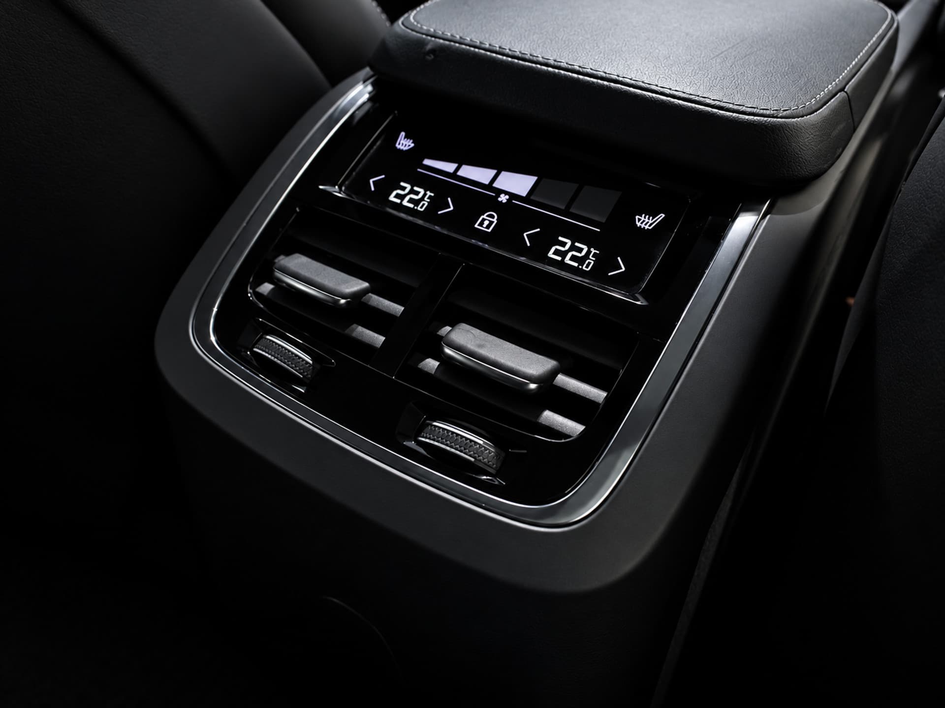 Volvo XC90 - Foto 25