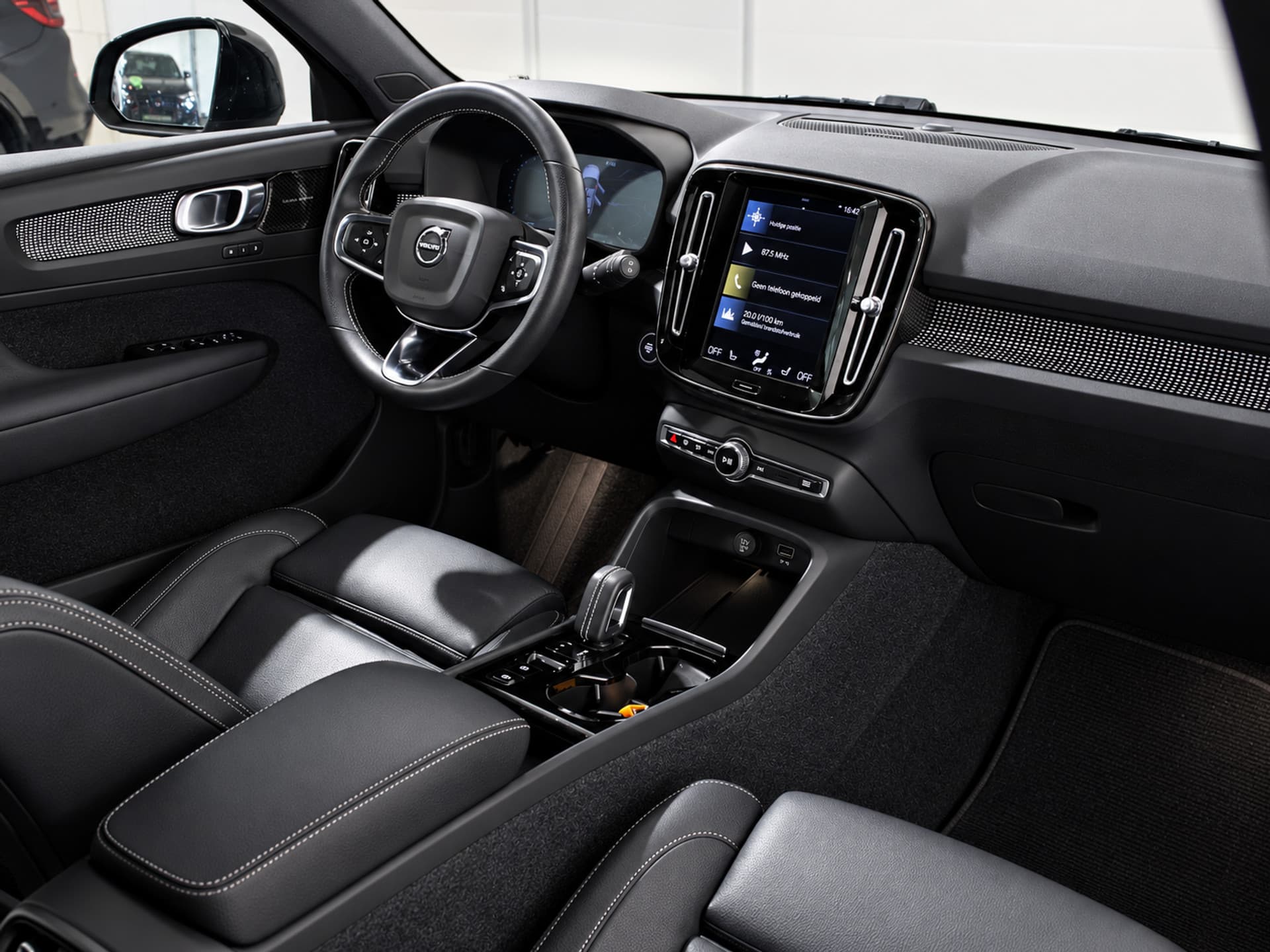 Volvo XC40 - Foto 4