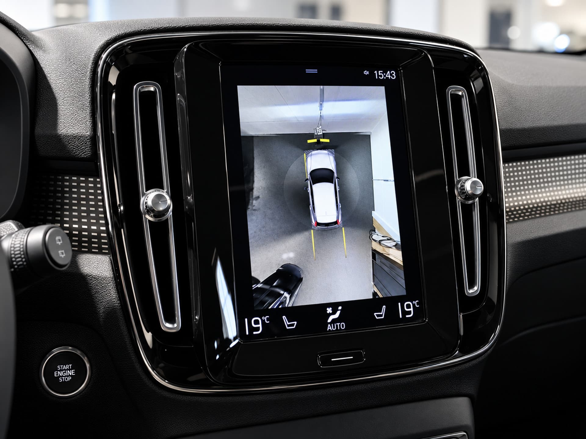Volvo XC40 - Foto 22