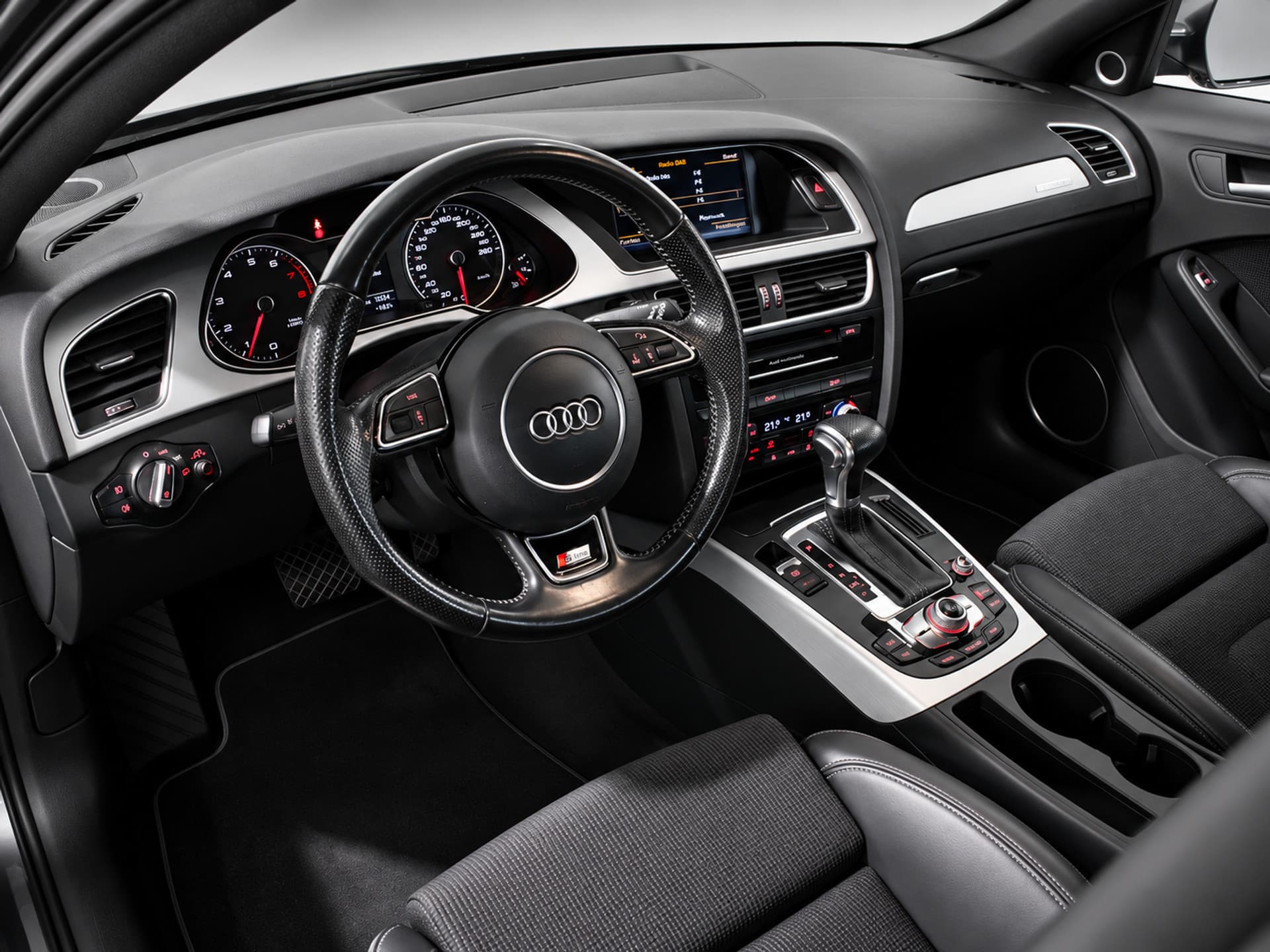 Audi A4 - Foto 11
